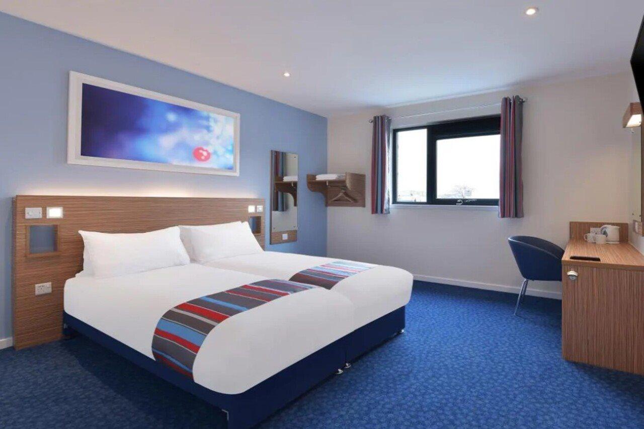 Travelodge Bromborough Port Sunlight Exterior photo
