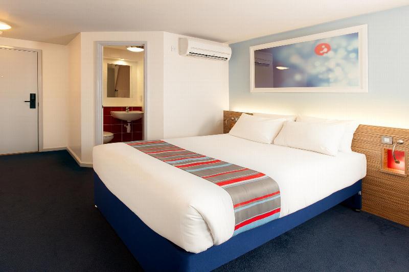 Travelodge Bromborough Port Sunlight Exterior photo